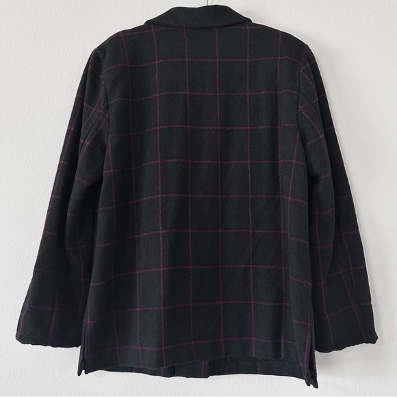 black coat + fine line red grid print - Picture 7 of 8